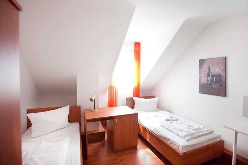Hotel Jasmin Pforzheim Værelse billede